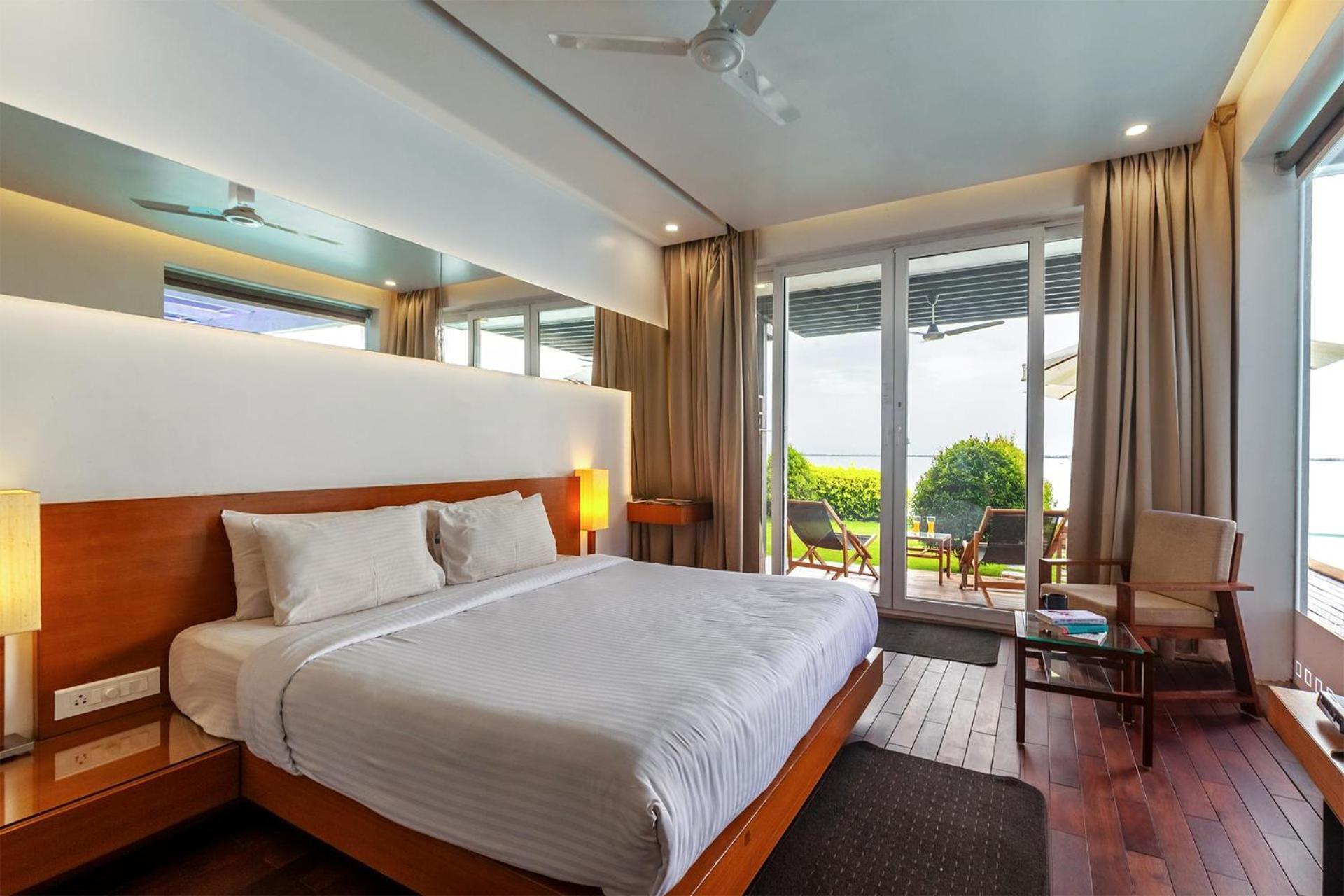 Stayvista At The Rain - River Villa With Infinity Pool Alappuzha 외부 사진