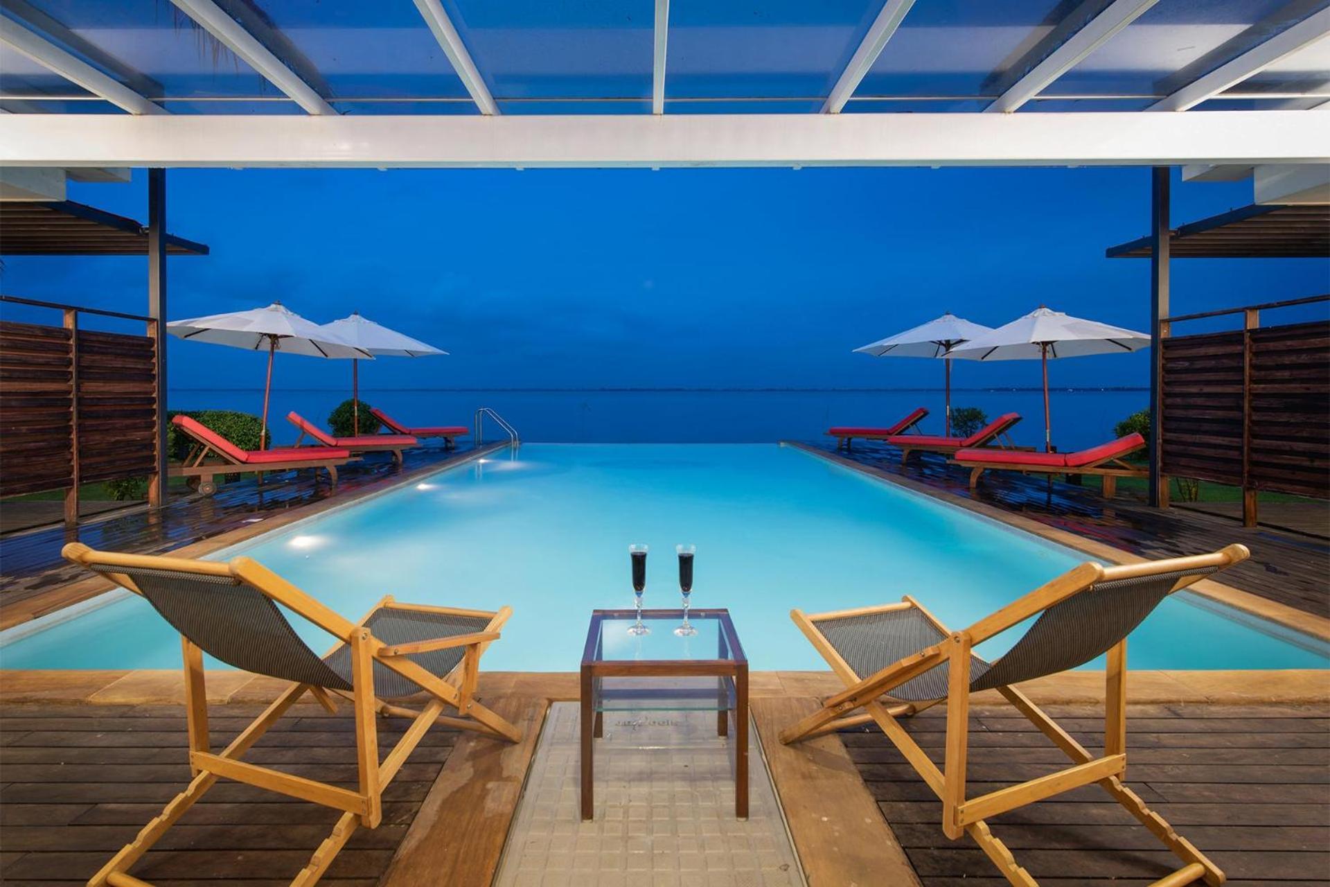 Stayvista At The Rain - River Villa With Infinity Pool Alappuzha 외부 사진