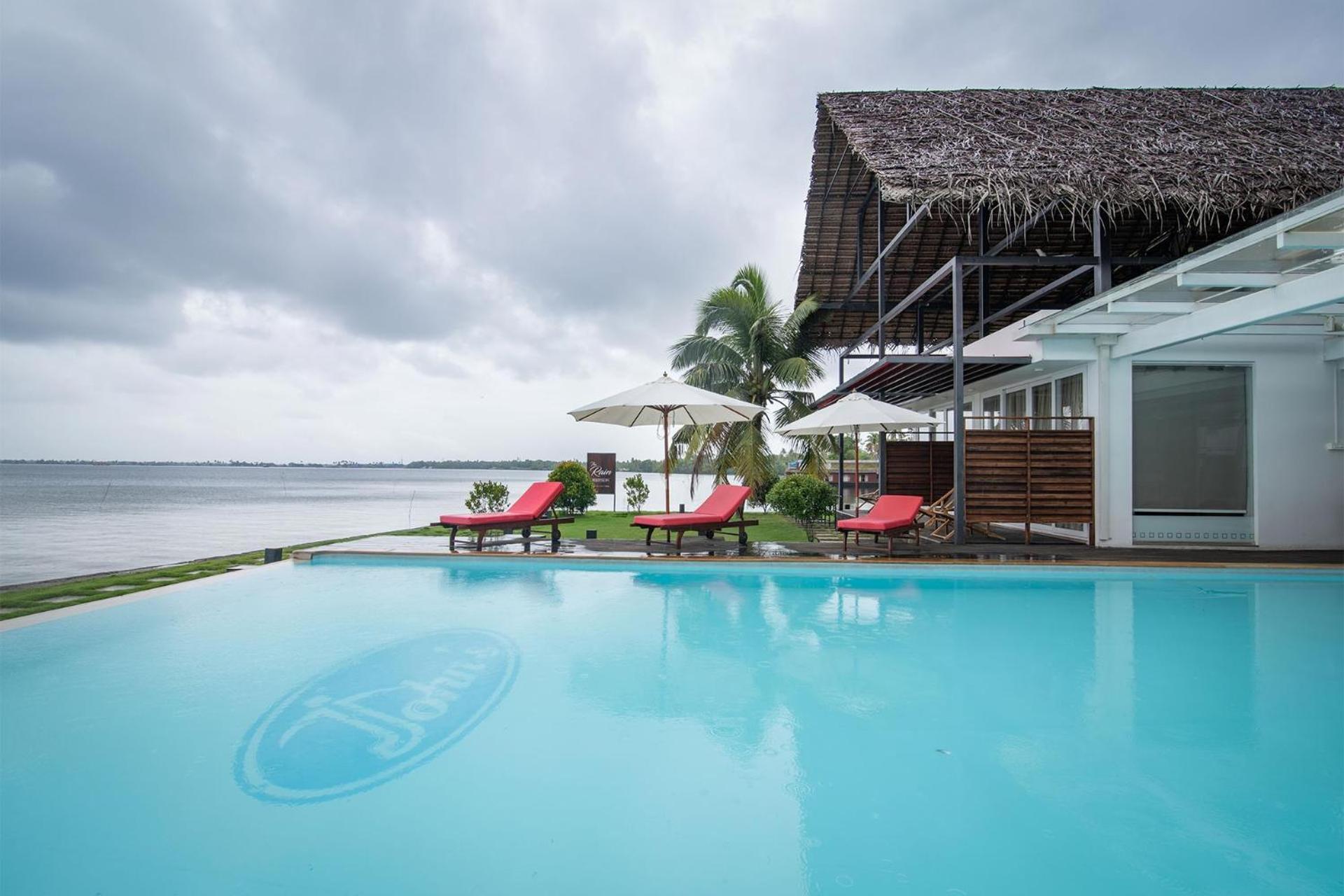 Stayvista At The Rain - River Villa With Infinity Pool Alappuzha 외부 사진
