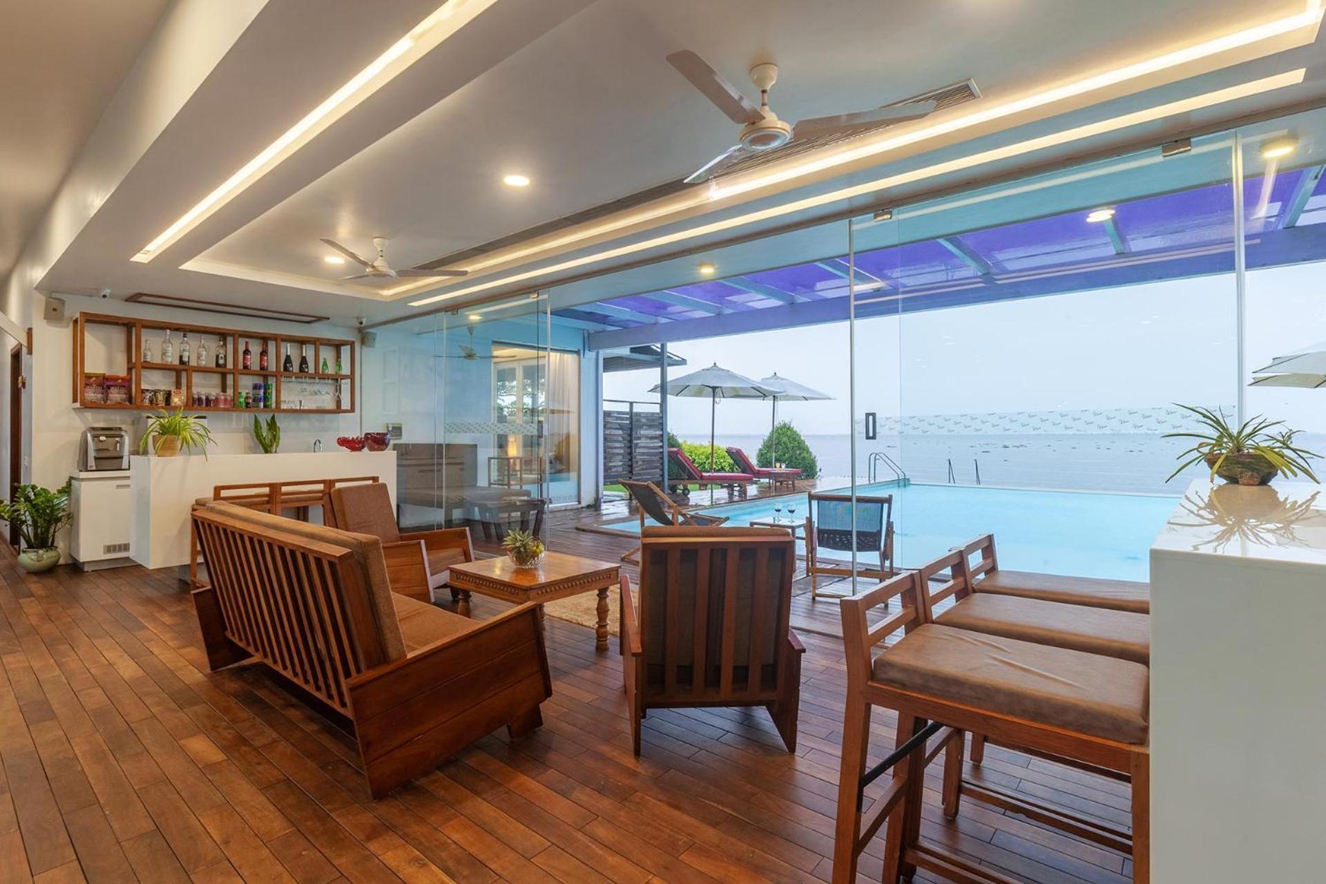 Stayvista At The Rain - River Villa With Infinity Pool Alappuzha 외부 사진
