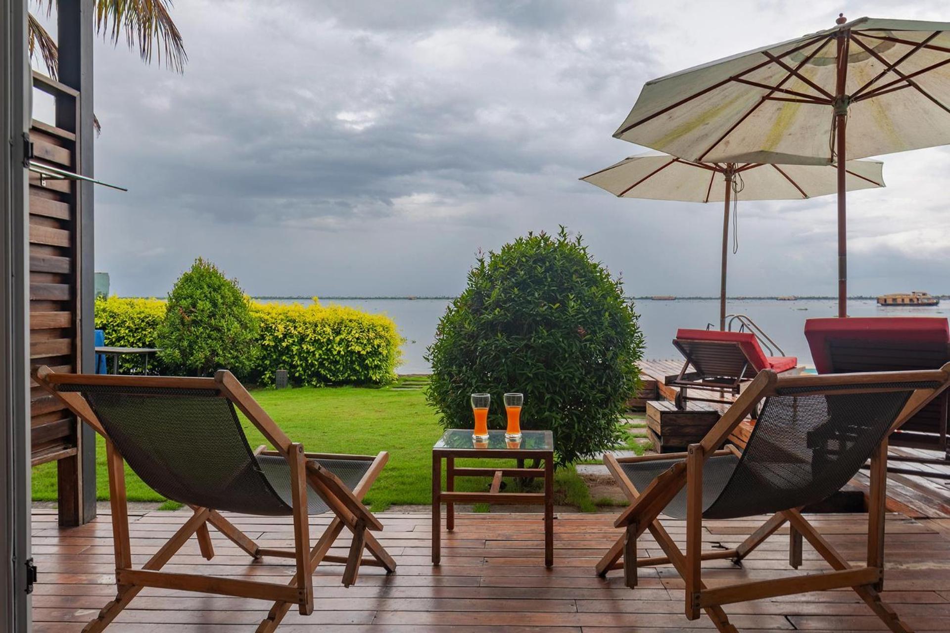 Stayvista At The Rain - River Villa With Infinity Pool Alappuzha 외부 사진