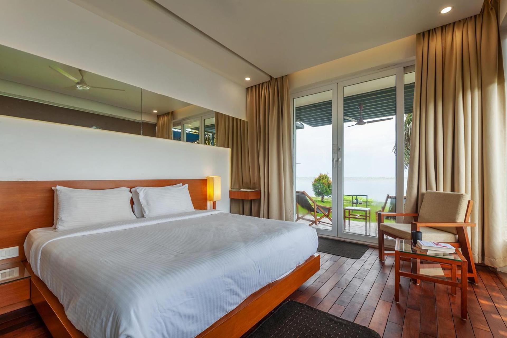 Stayvista At The Rain - River Villa With Infinity Pool Alappuzha 외부 사진
